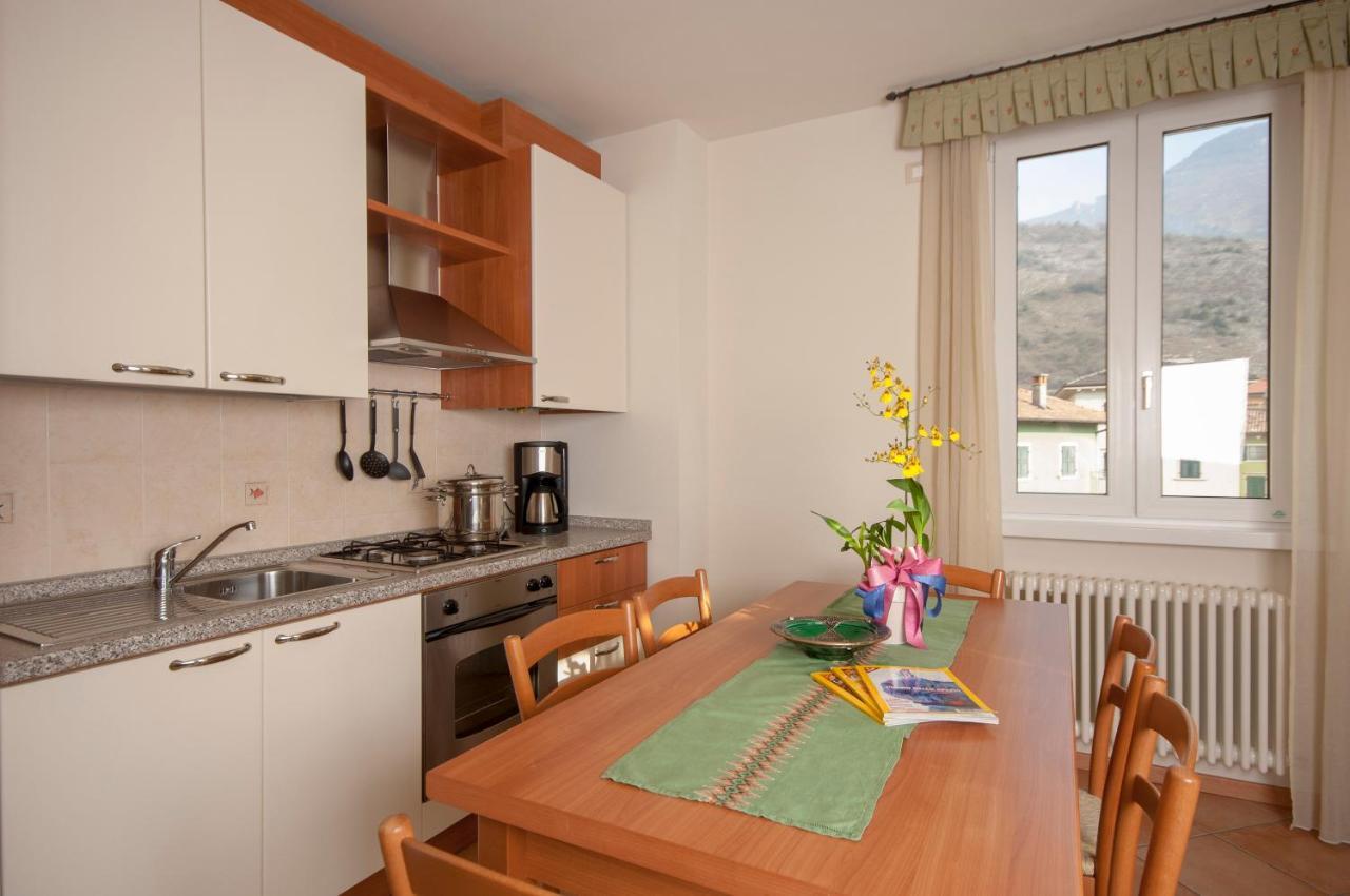Appartamenti Baia Azzurra 5. Торболе Экстерьер фото